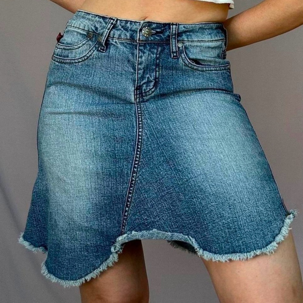 Y.M.I. Denim Asymmetrical Hem Skirt Medium Wash Size 5 Great Condition
